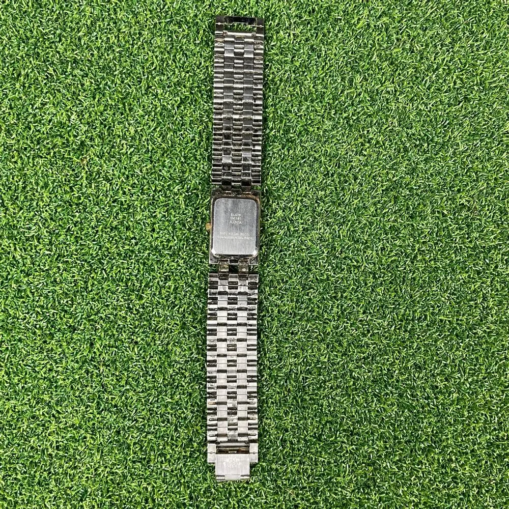 Vintage Elgin Womens Diamond Quartz Two Tone Base Metal Bezel Watch